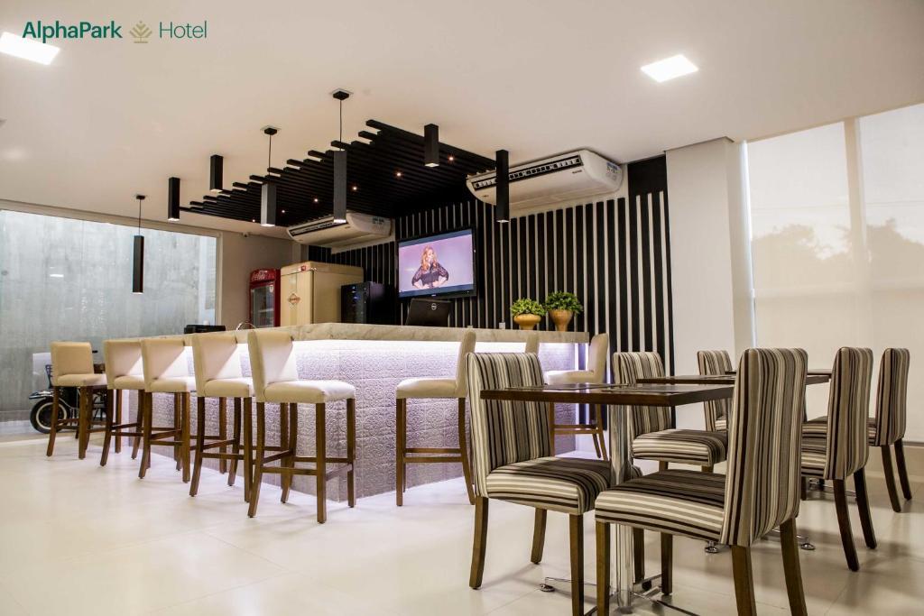 Alphapark Hotel Goiânia Exterior foto